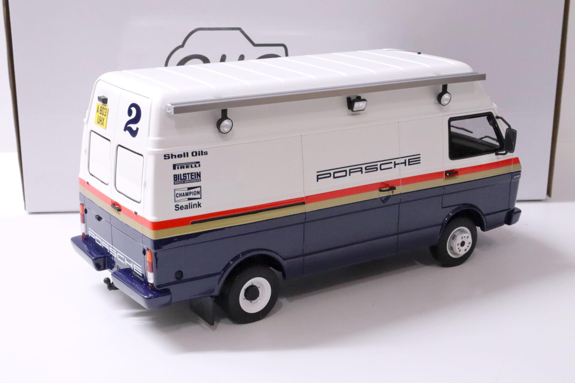 1:18 OTTO mobile OT907 VW LT 35 Kasten Rothmanns Porsche Rallye Team 1984