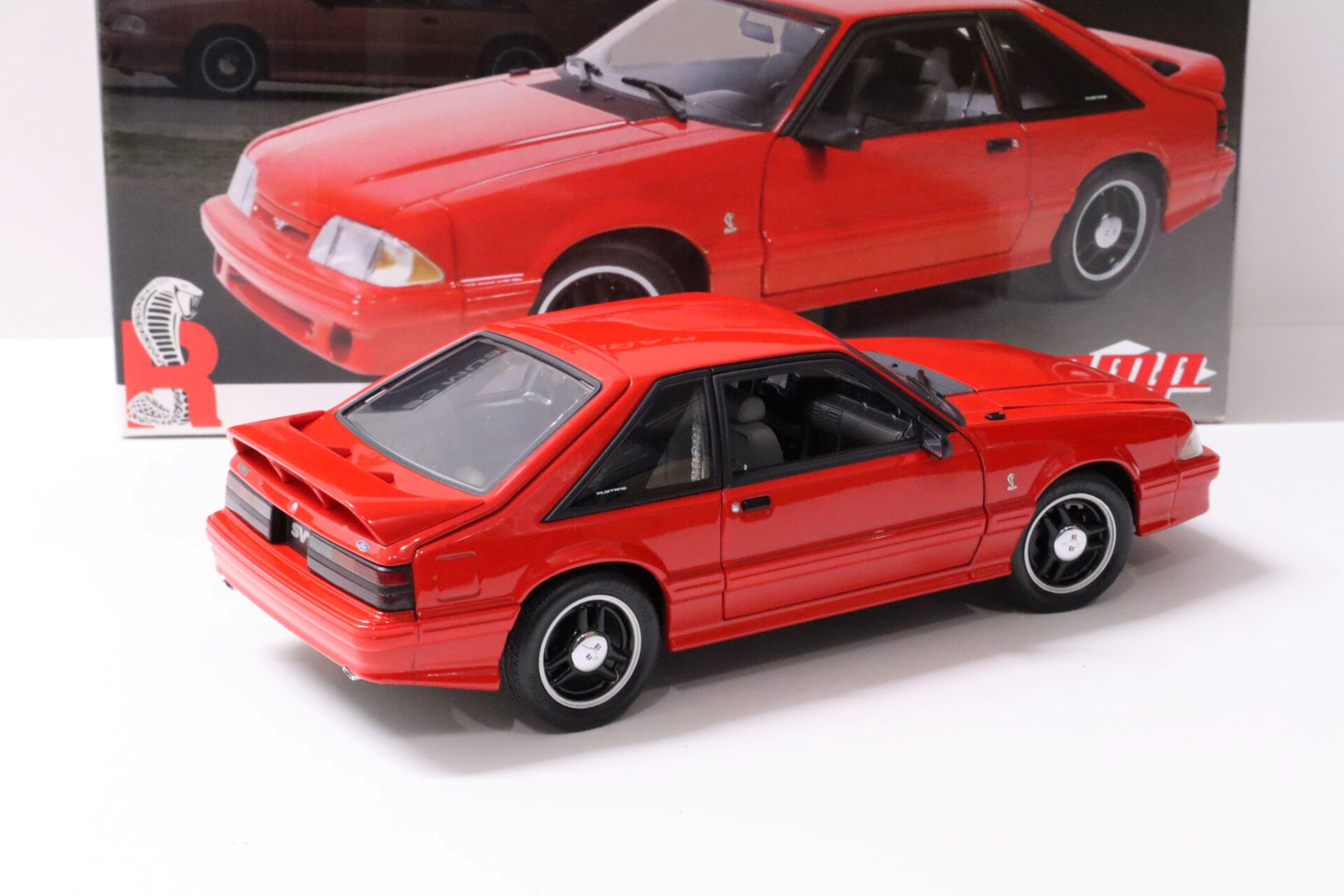 1:18 GMP 1993 Ford Mustang Cobra R Coupe red G1801816
