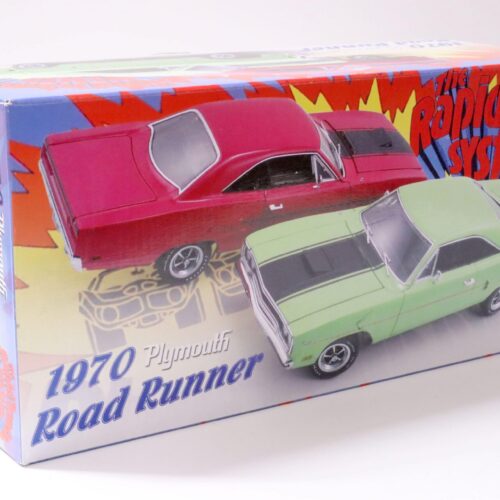 1:18 GMP 1970 Plymouth Road Runner "The Rapid Transit System" purple