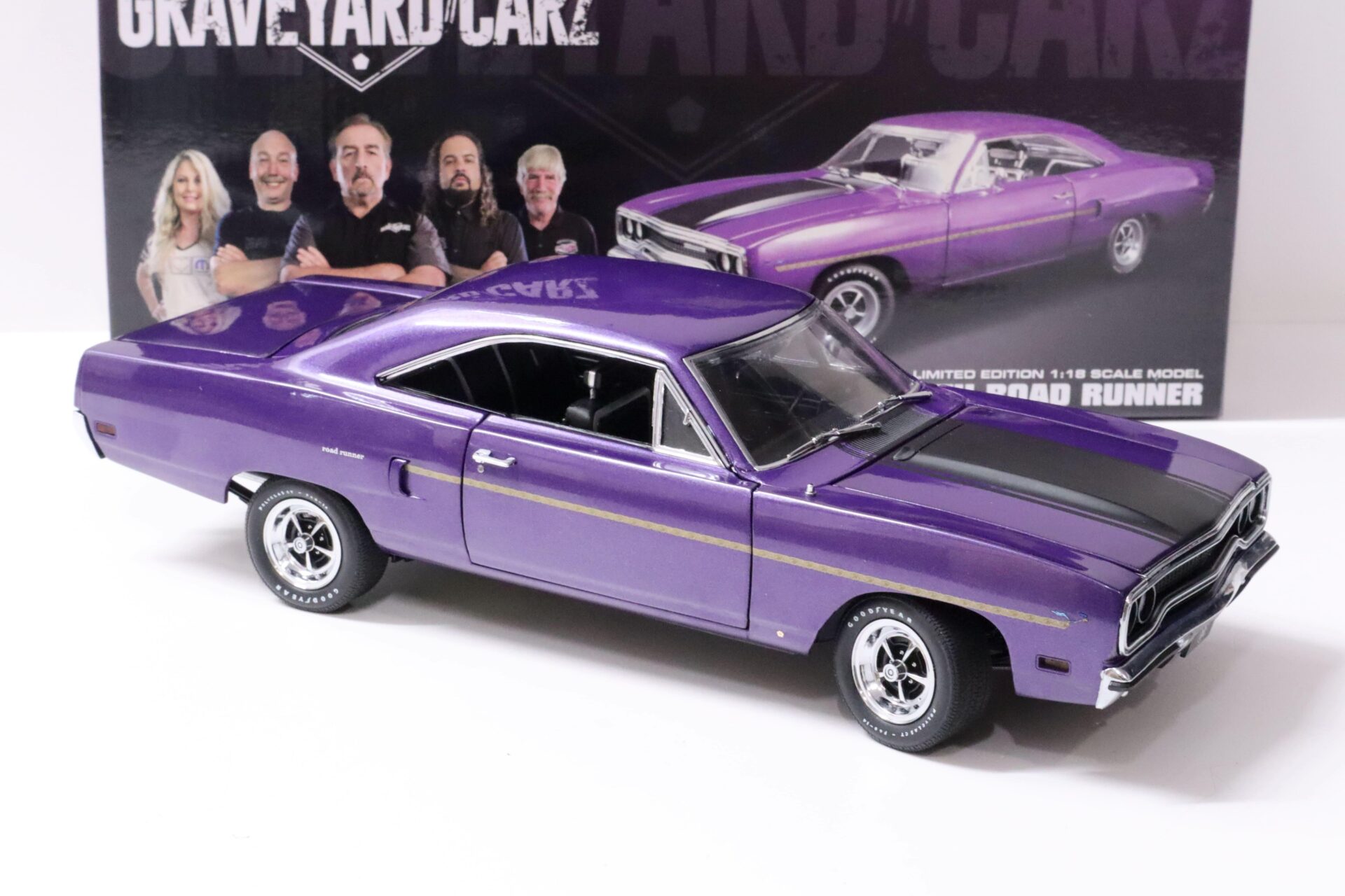 1:18 GMP 1970 Plymouth Road Runner "Graveyard Carz" purple