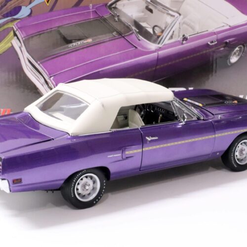 1:18 GMP 1970 Plymouth Road Runner Convertible 440.6 purple/ black stripe