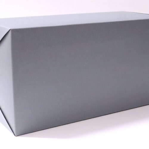 1:18 AUTOart BMW 635 CSI 24h SPA 1986 Winner Quester/Heger #11 DEALER VERSION - Image 4