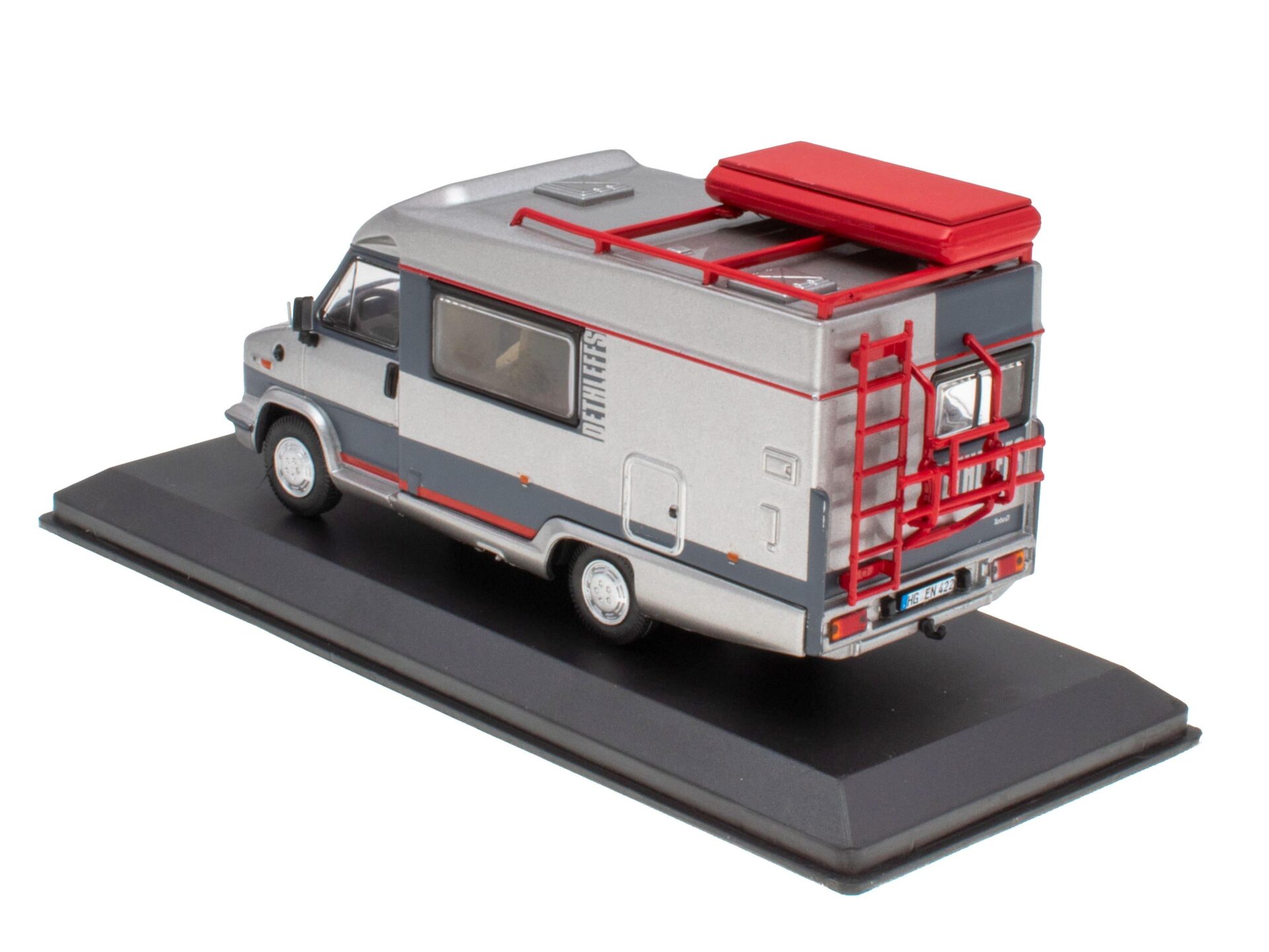 1:43 Hachette IXO Camping Cars Fiat Ducato Dethleffs Globetrotter CD S silver 1986