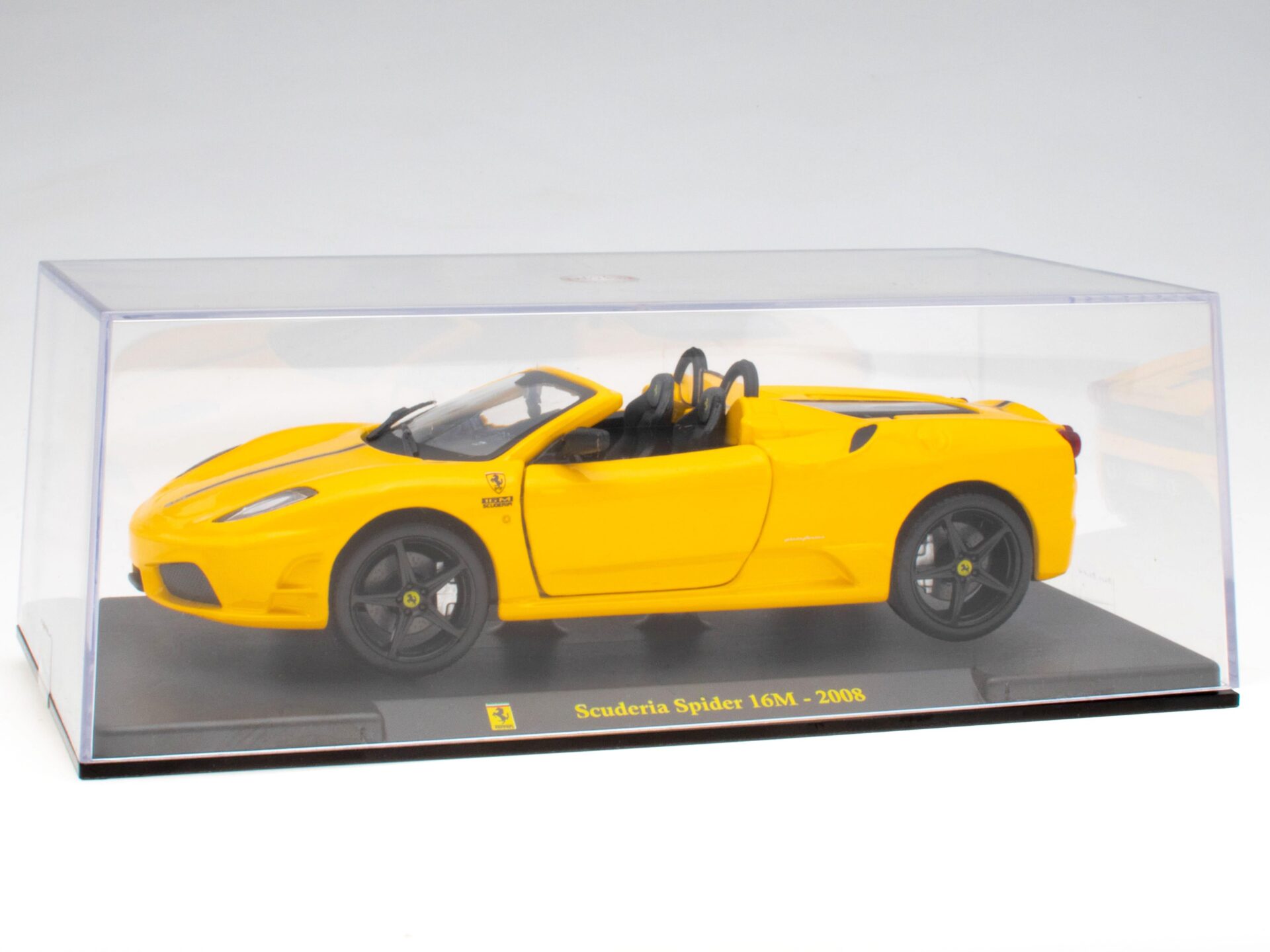 1:24 Hachette Bburago Ferrari Collection Ferrari Scuderia Spider 16M yellow 2008 with display