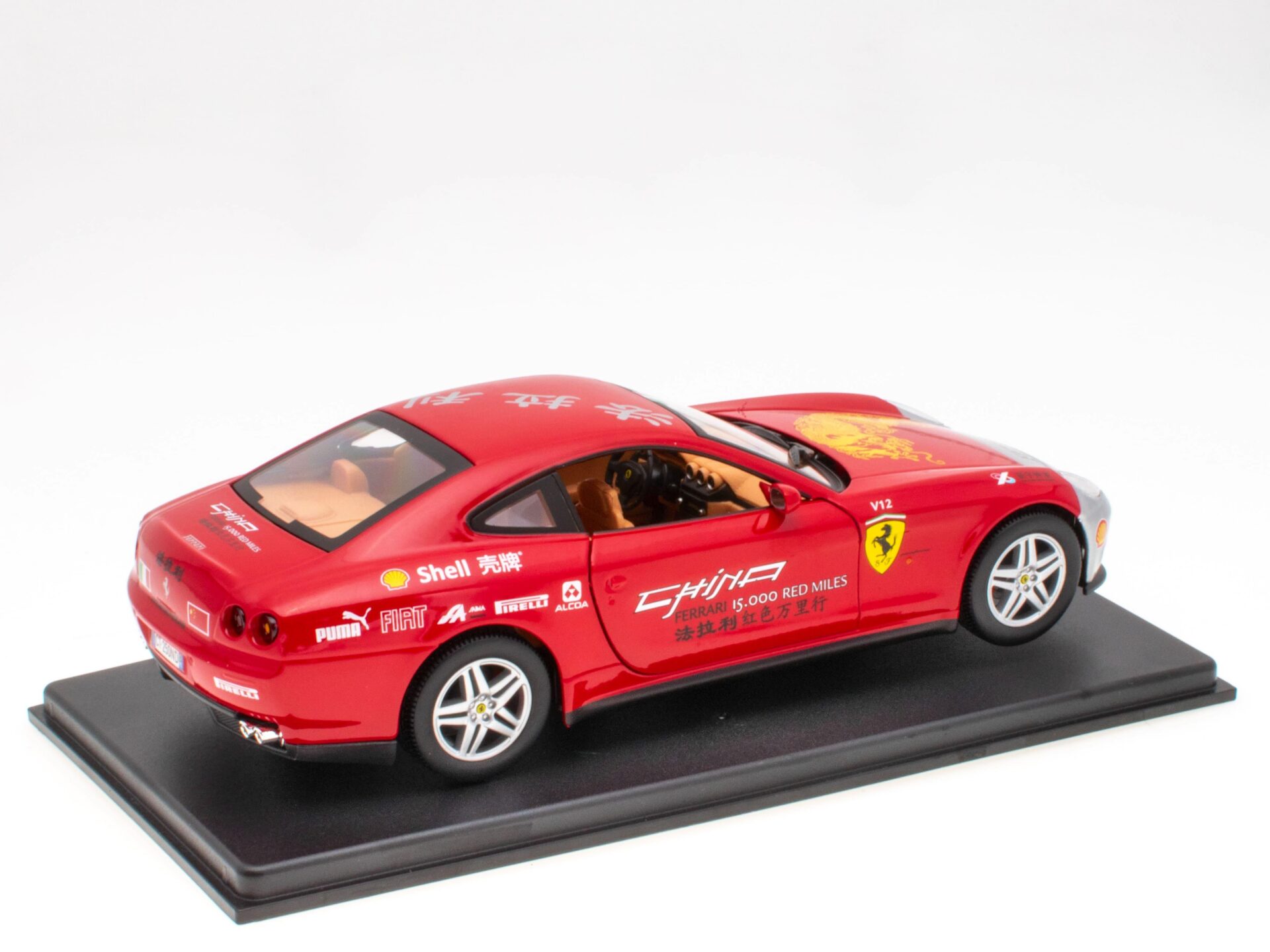 1:24 Hachette Bburago Ferrari Collection Ferrari 612 Scaglietti China 15.000 Red Miles with display