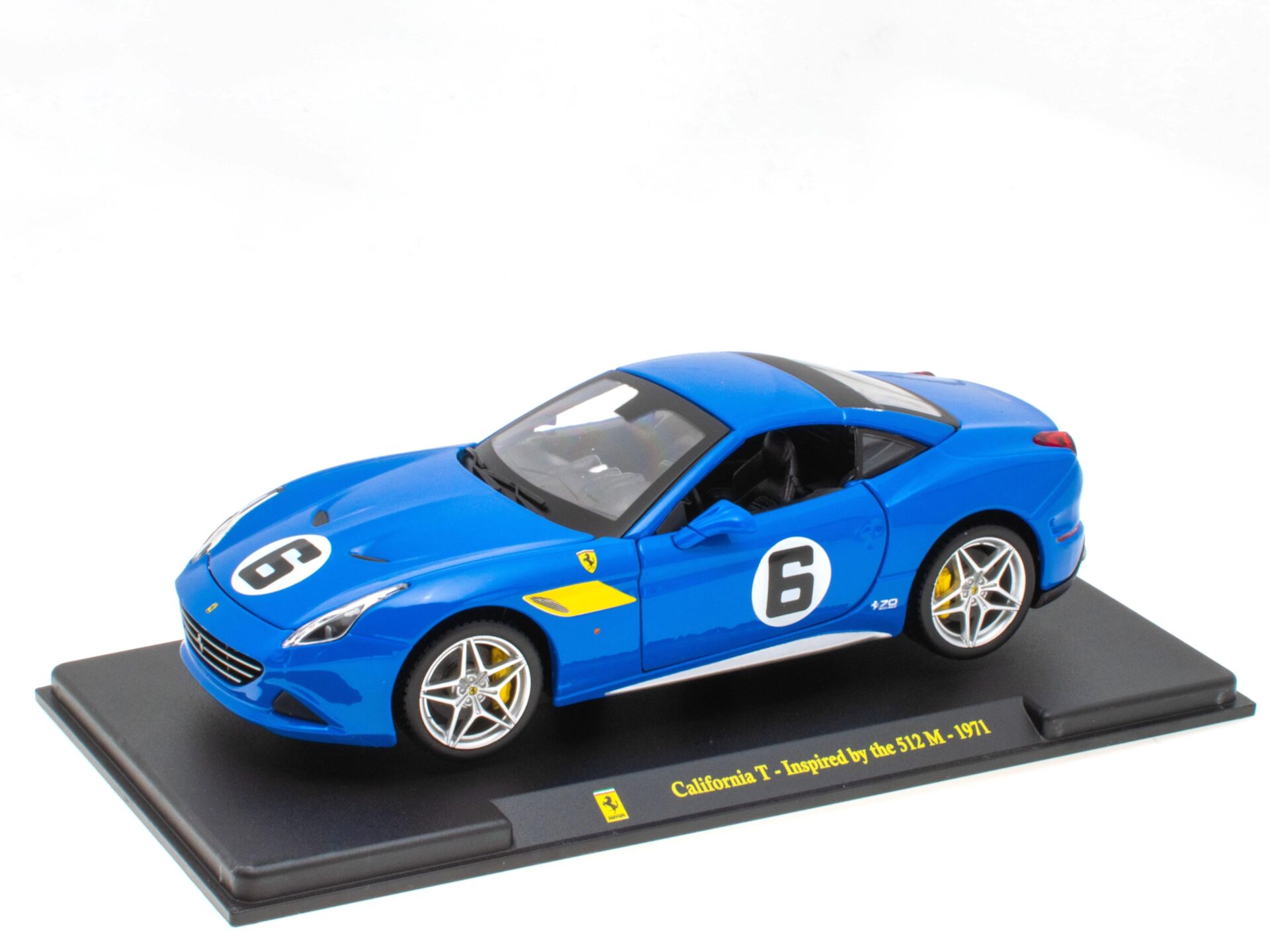 1:24 Hachette Bburago Ferrari Collection Ferrari California T blue with display