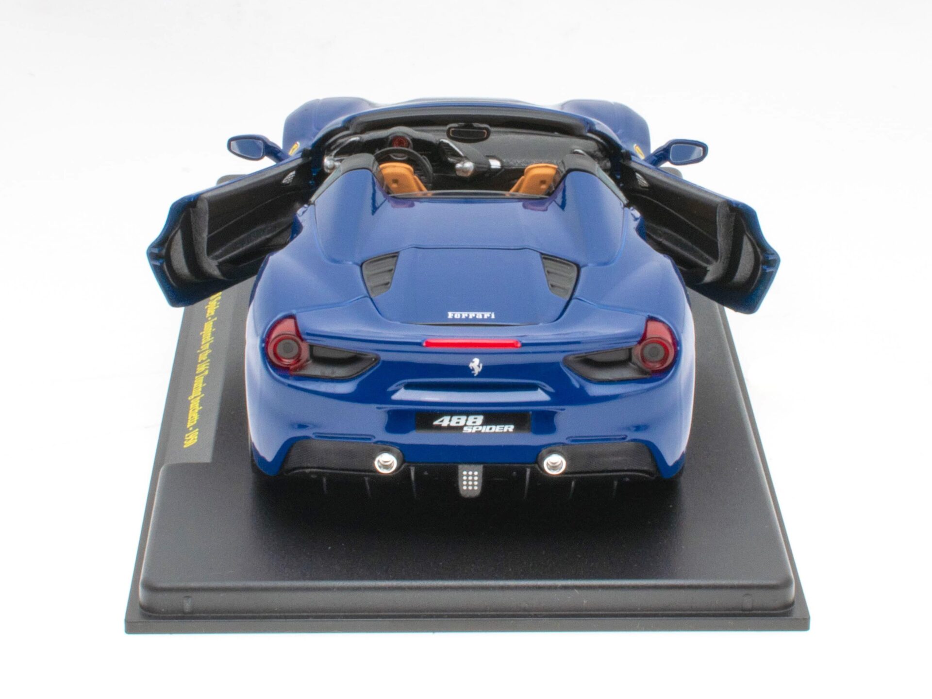 1:24 Hachette Bburago Ferrari Collection Ferrari 488 Spider Inspired by 166 Touring with display