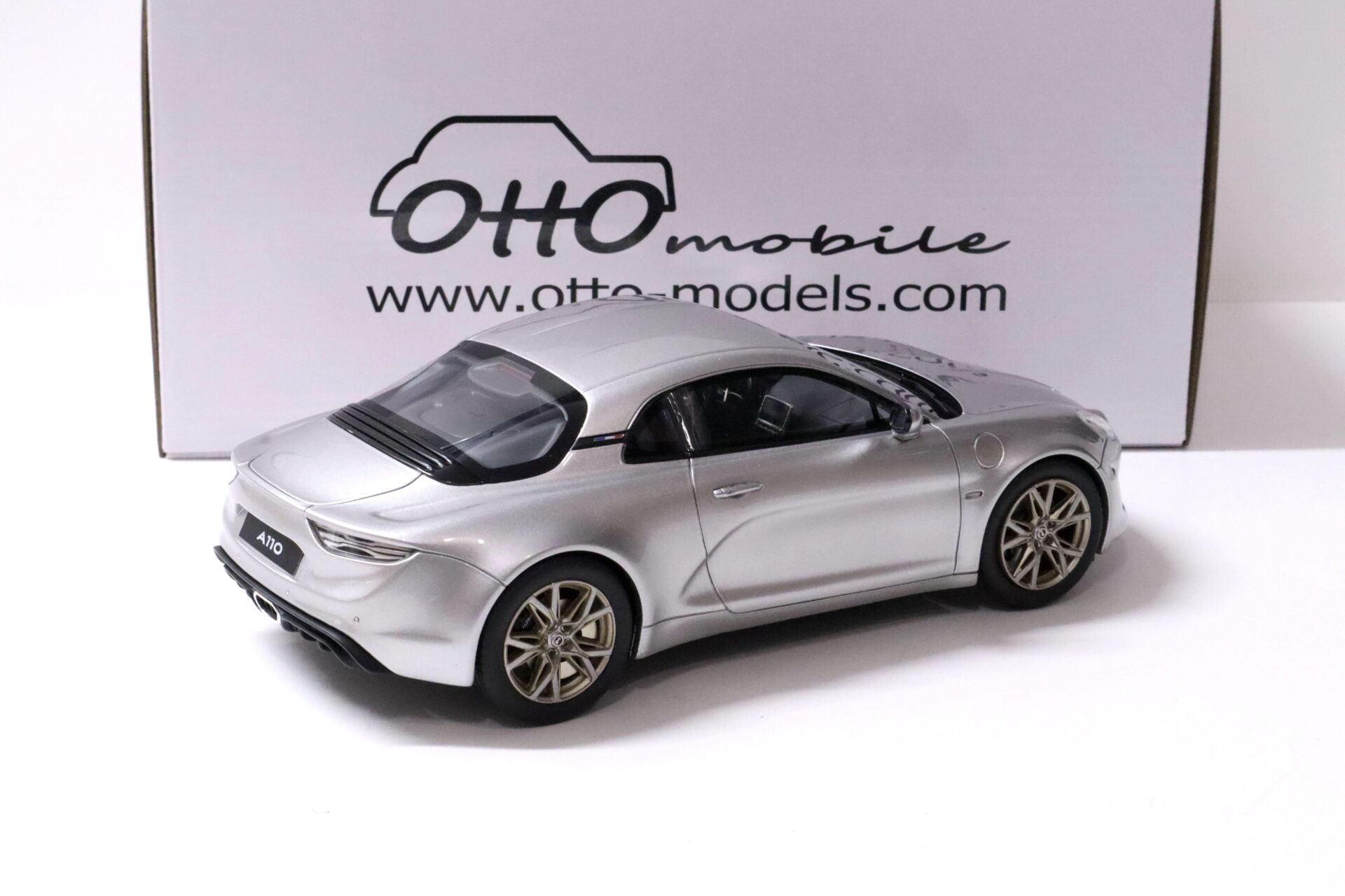 1:18 OTTO mobile OT923 Renault Alpine A110 Legende GT Argent Mercure 2020