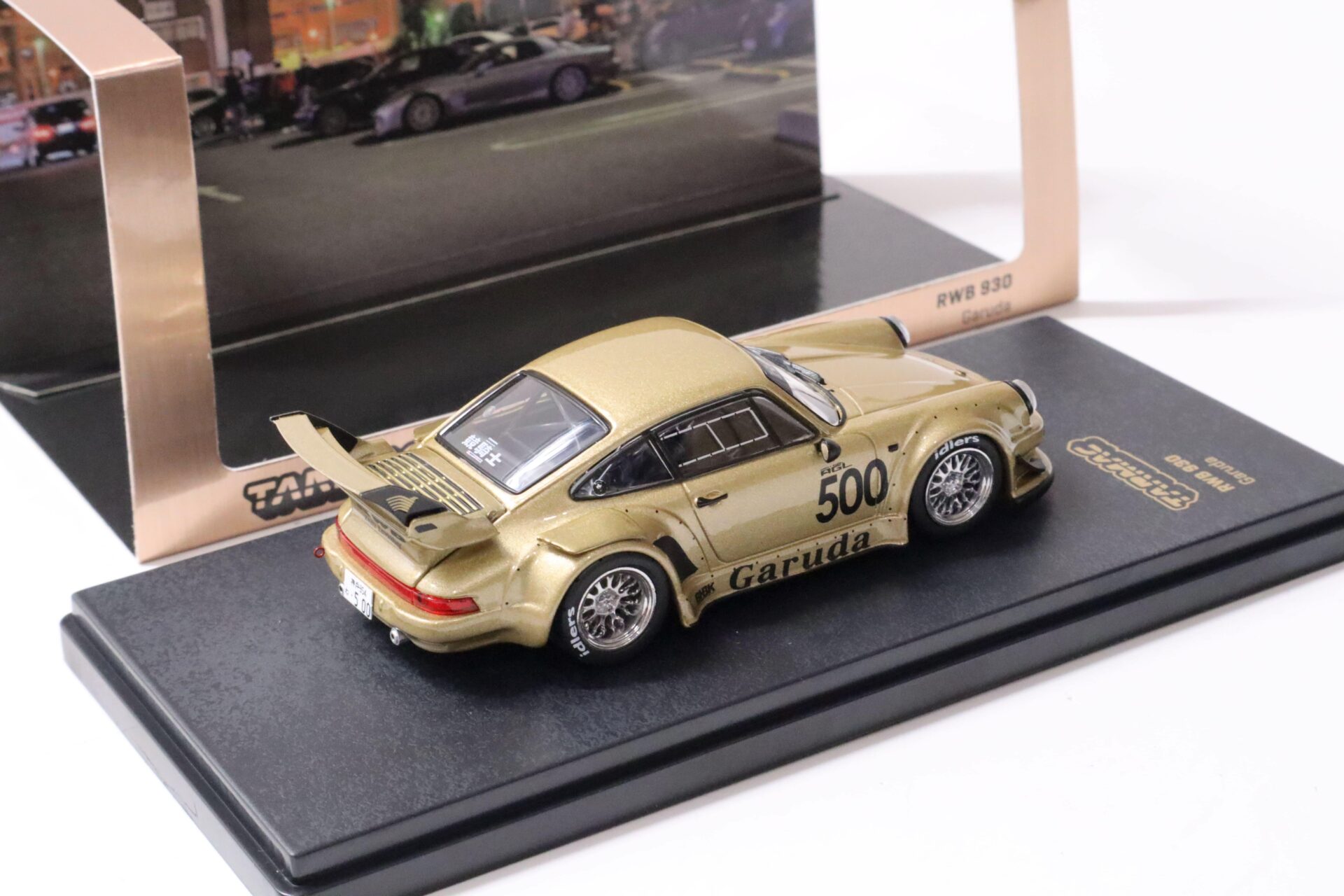 1:43 Tarmac Porsche 911 930 RWB RAUH-WELT Garuda gold metallic HOBBY43