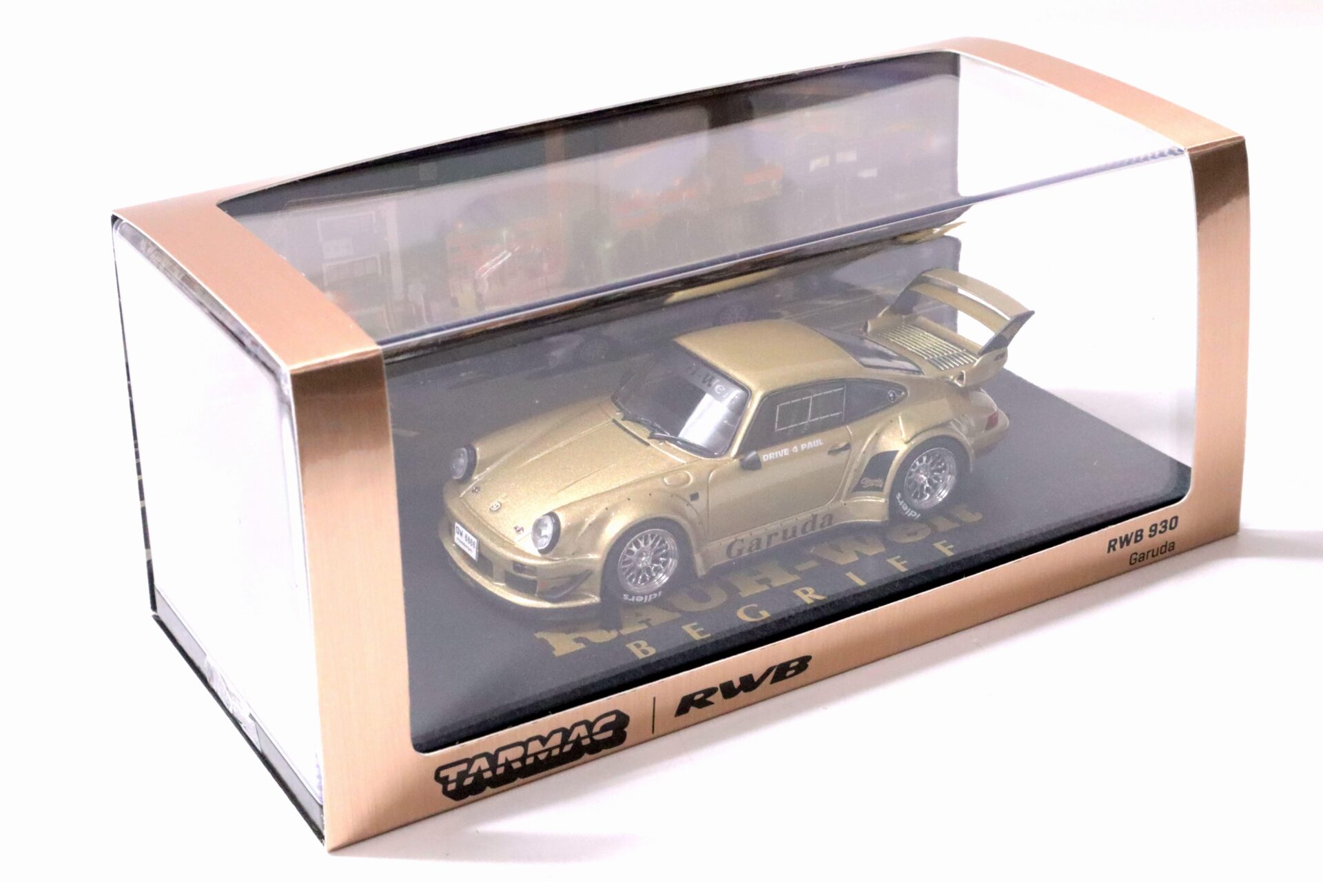 1:43 Tarmac Porsche 911 930 RWB RAUH-WELT Garuda gold metallic HOBBY43