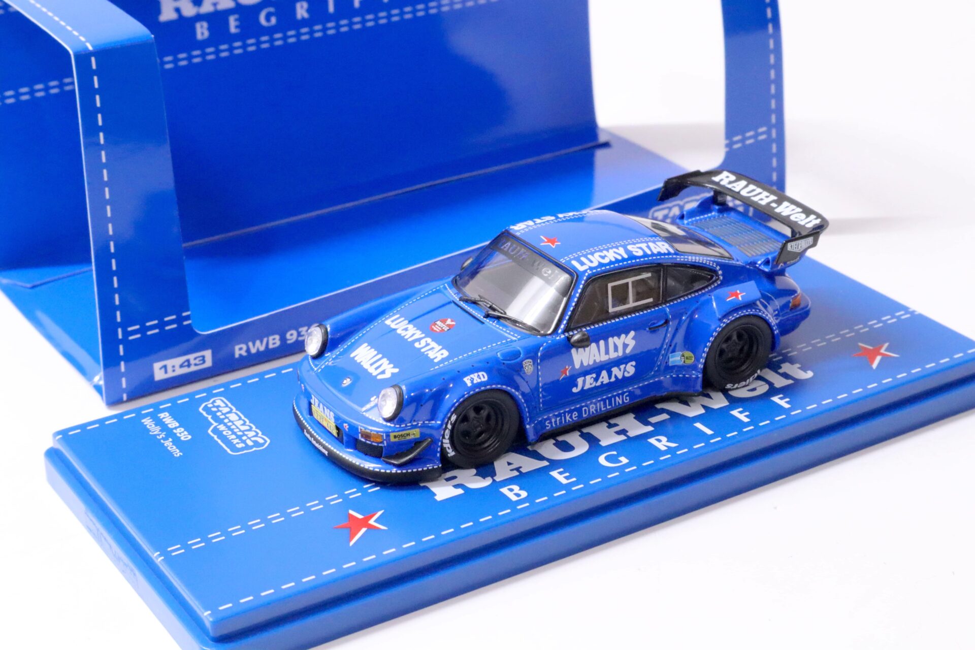 1:43 Tarmac Porsche 911 930 RWB RAUH-WELT WallyÂ´s Jeans blue