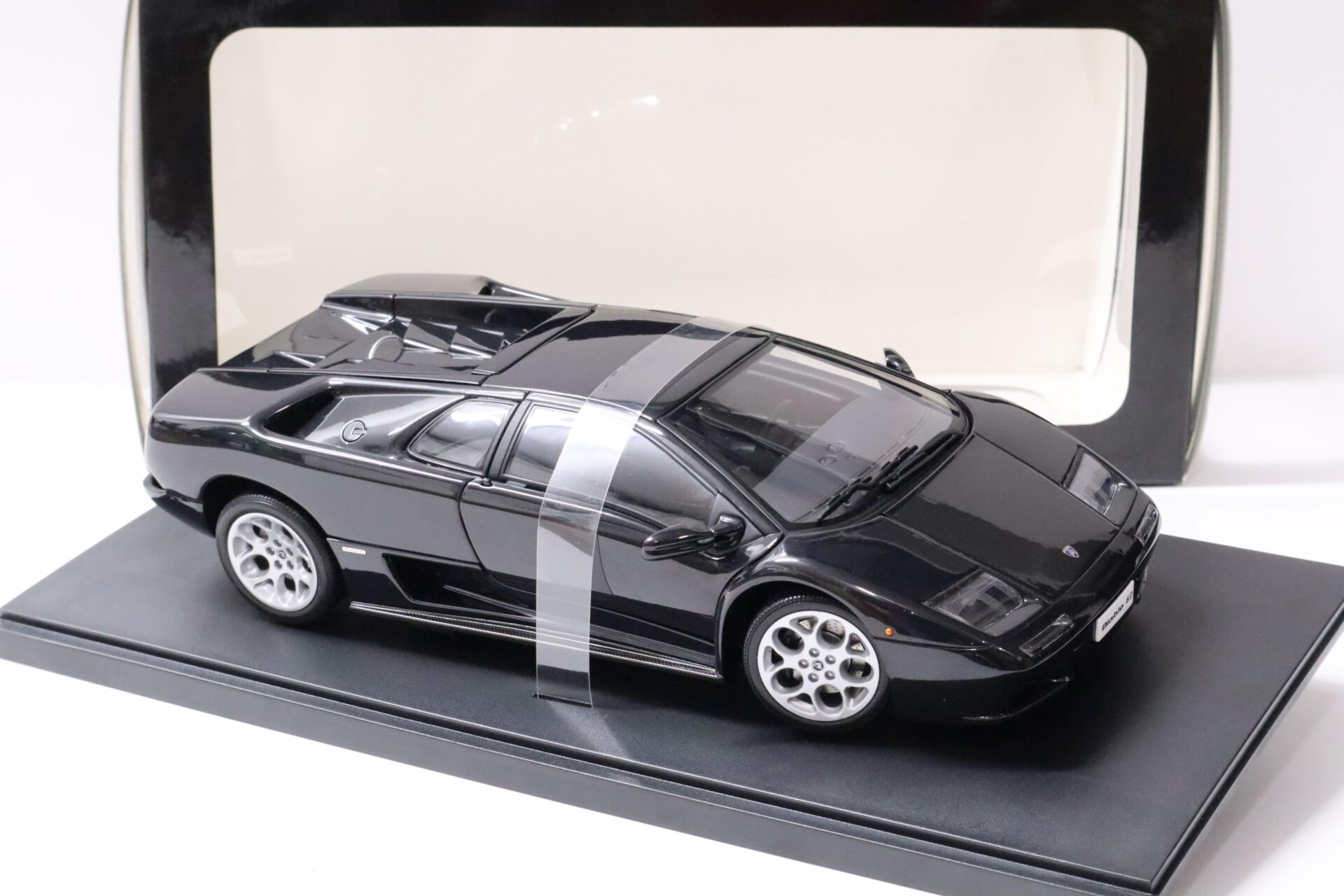 1:18 AUTOart Lamborghini Diablo 6.0 black 74528
