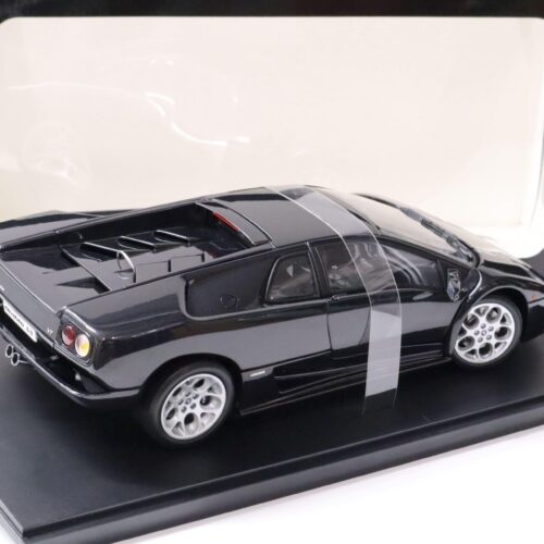 1:18 AUTOart Lamborghini Diablo 6.0 black 74528
