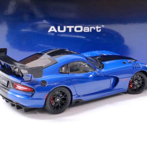 1:18 AUTOart Dodge Viper ACR 2017 Competition blue/ w. black stripes
