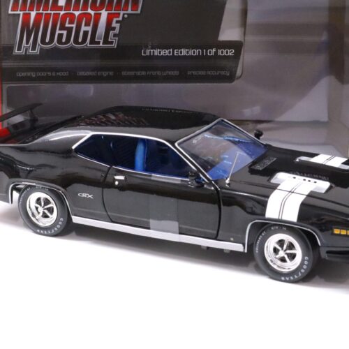 1:18 Auto World 1971 Plymouth GTX 440 Coupe black/ blue