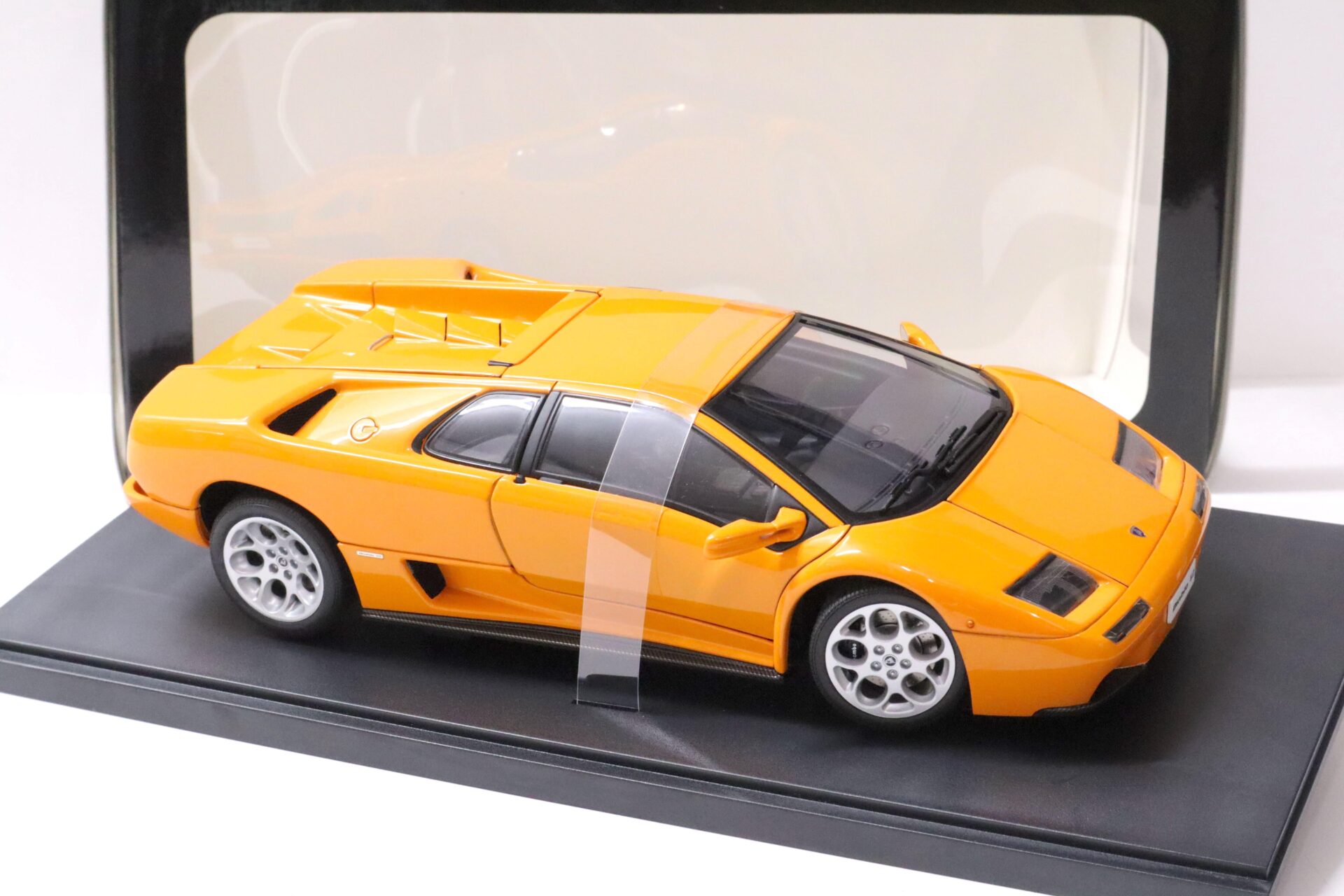 1:18 AUTOart Lamborghini Diablo 6.0 orange 74527