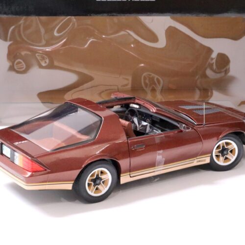 1:18 Sun Star 1985 Chevrolet Camaro Z28 copper metallic/ gold