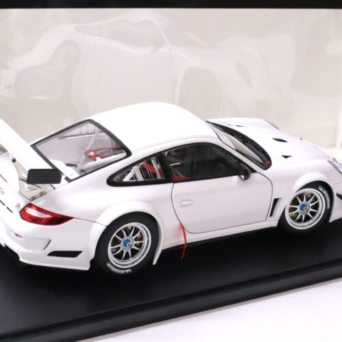 1:18 AUTOart Porsche 911 (997) GT3 R Plain Body Version white 81070