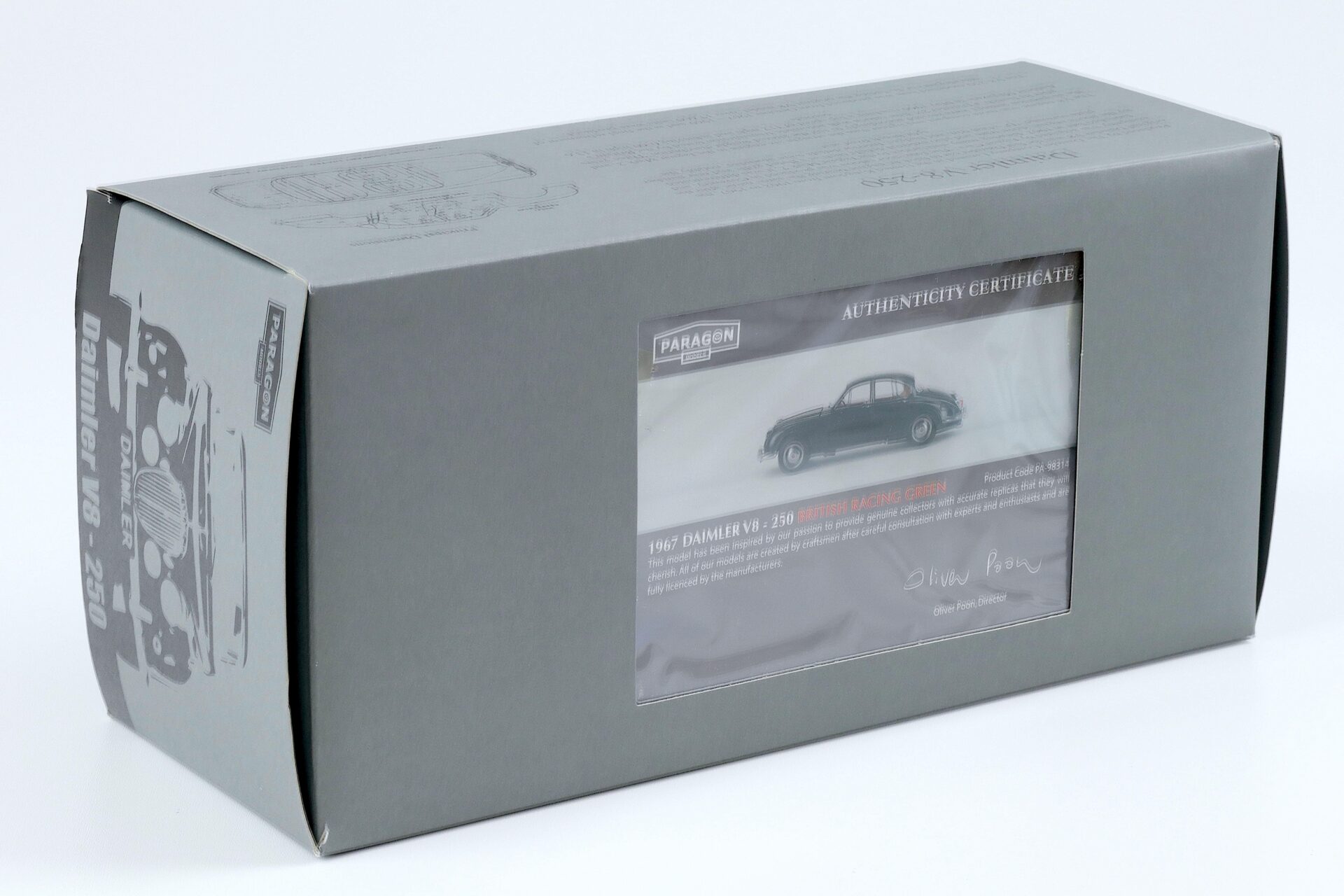 1:18 Paragon Daimler 250 V8 LHD British Racing green 1967