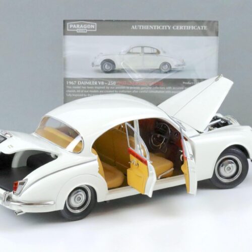 1:18 Paragon Daimler 250 V8 RHD English white 1967