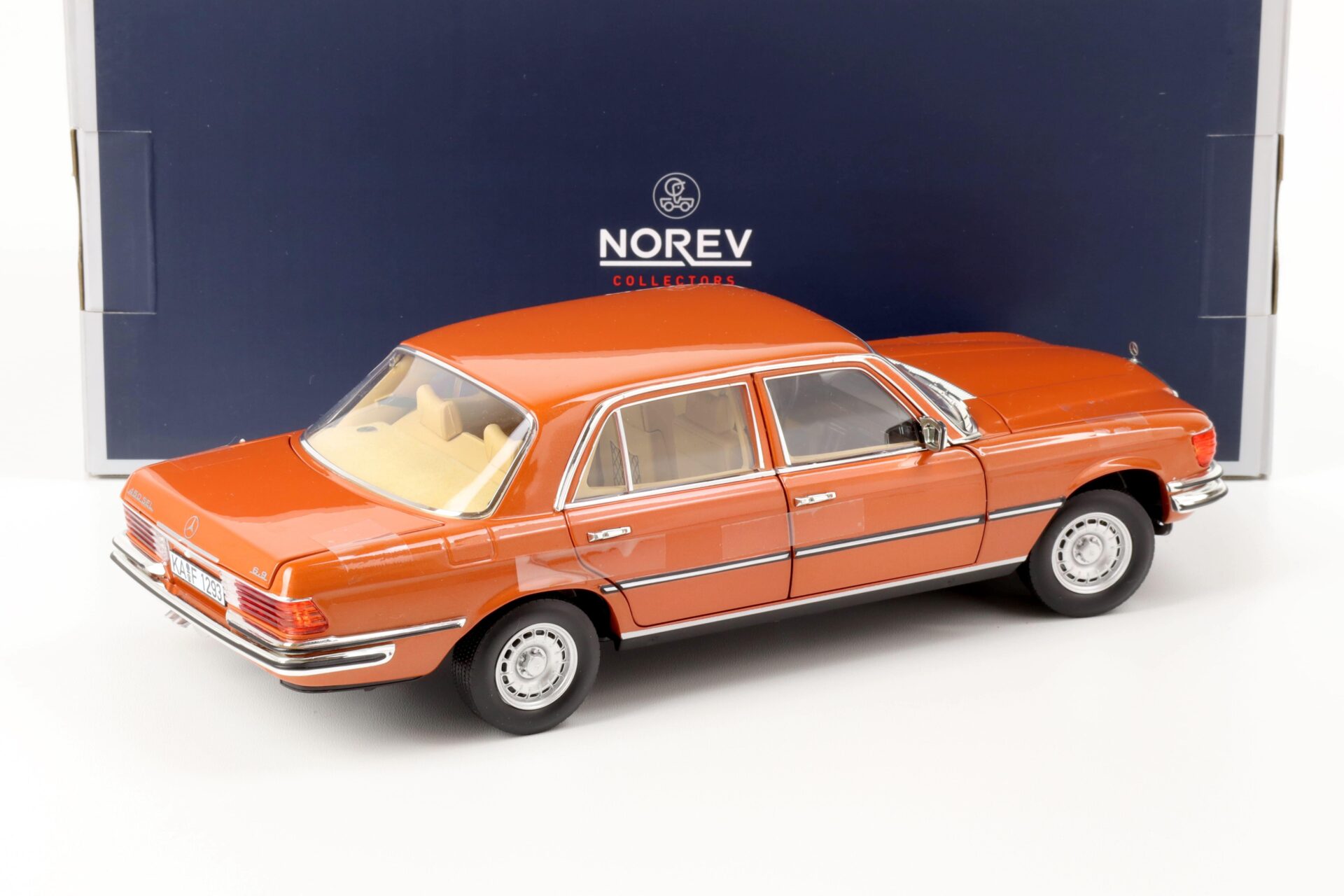 1:18 Norev Mercedes 450 SEL 6.9 Limousine 1976 inca orange