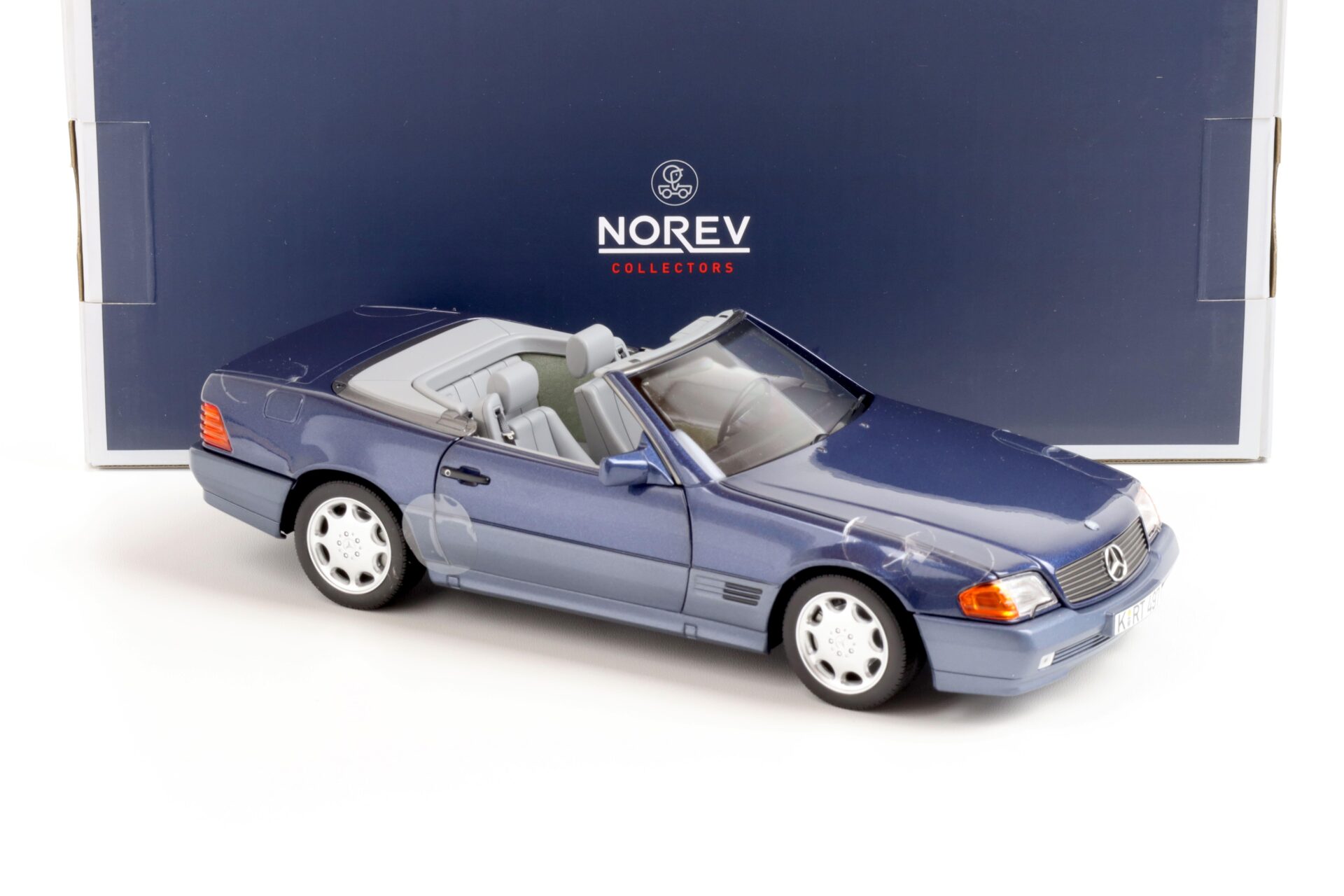 1:18 Norev Mercedes 500SL Cabriolet R129 blue metallic 1989