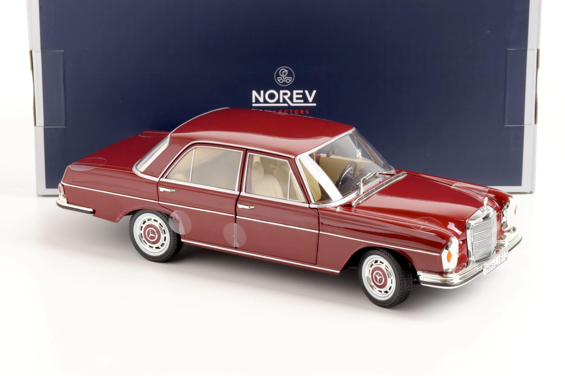 1:18 Norev Mercedes 280 SE Limousine 1968 dark red
