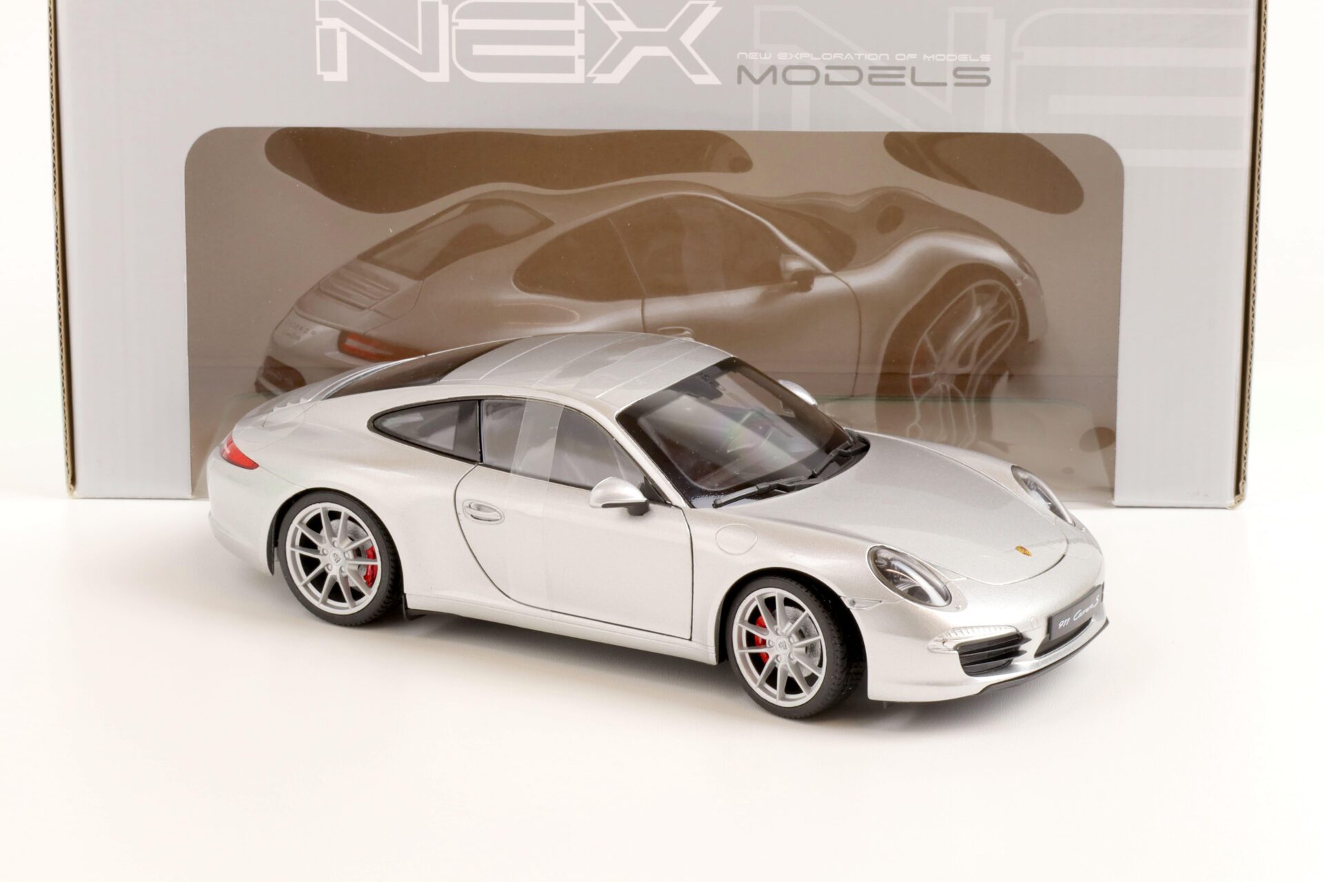 1:18 Welly Porsche 911 (991) Carrera S Coupe silver metallic