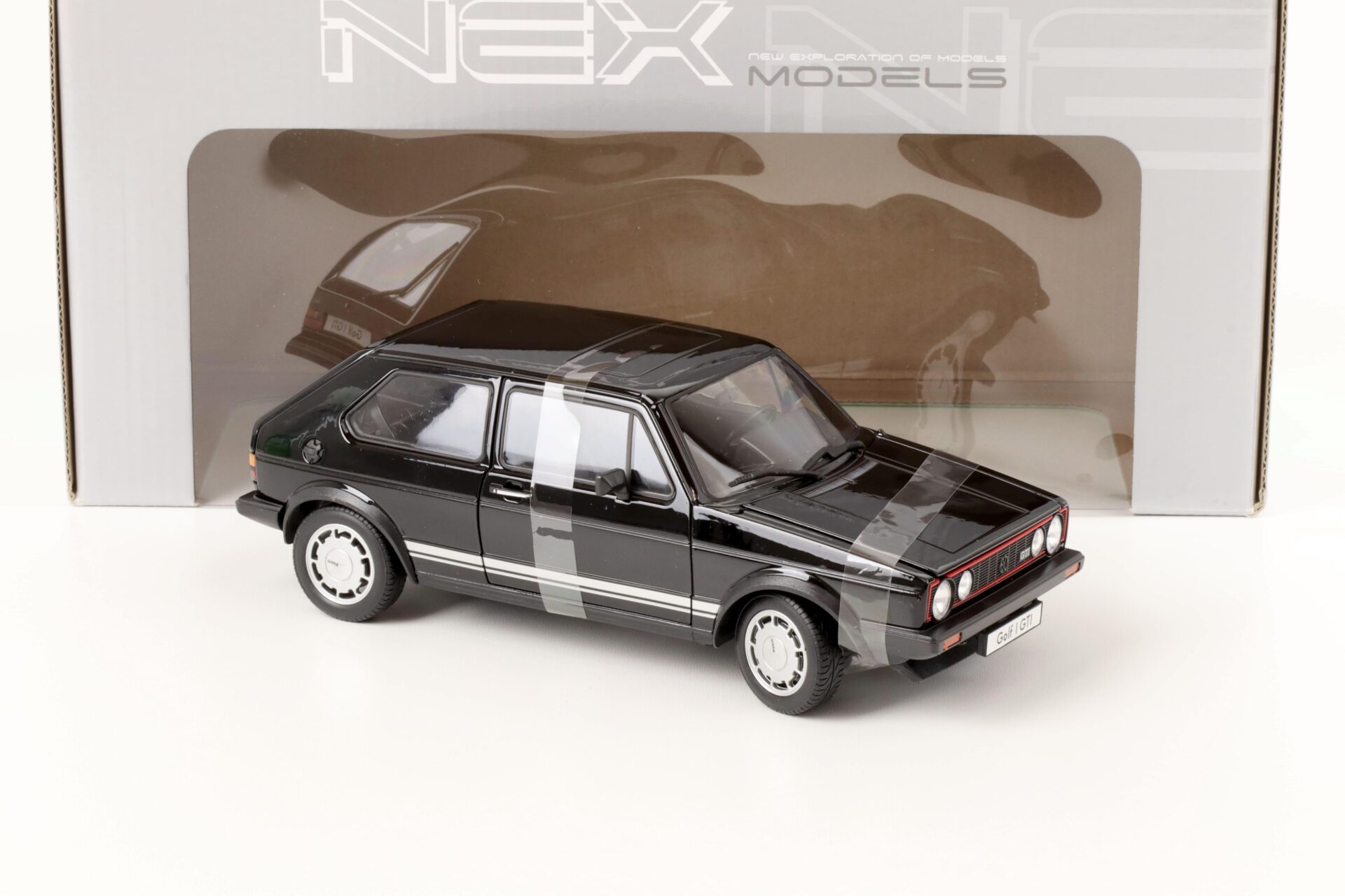 1:18 Welly NEX Volkswagen VW Golf 1 GTI Pirelli black