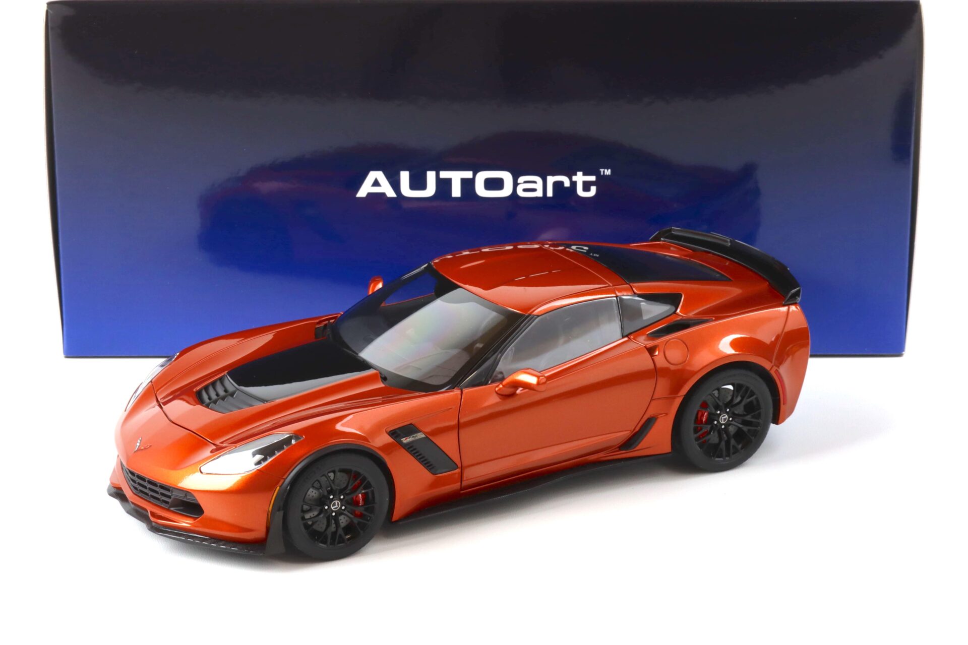1:18 AUTOart Chevrolet Corvette C7 Z06 Daytona Sunrise orange 2015