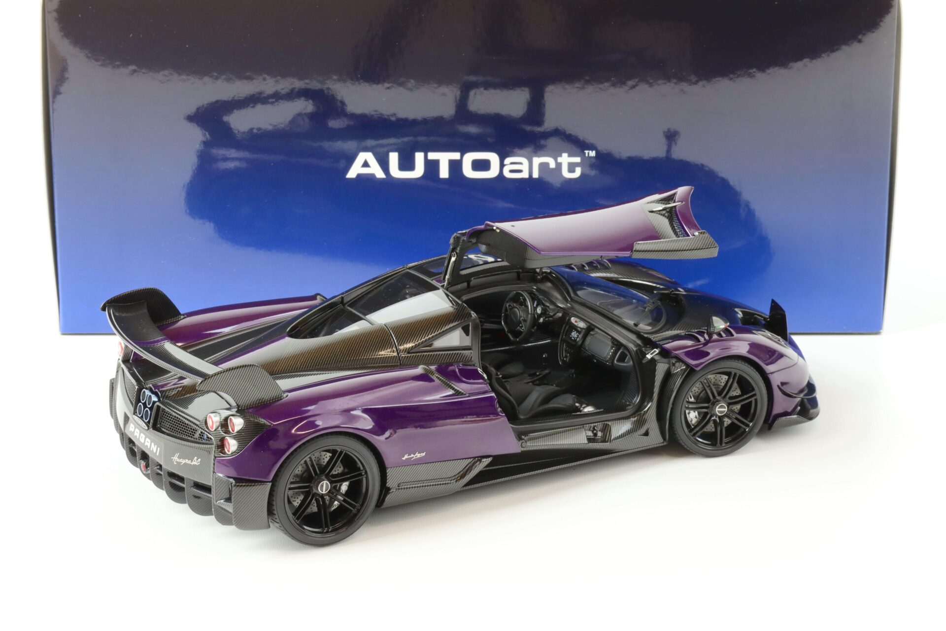 1:18 AUTOart Pagani Huayra BC Viola PSO/ Carbon 78279
