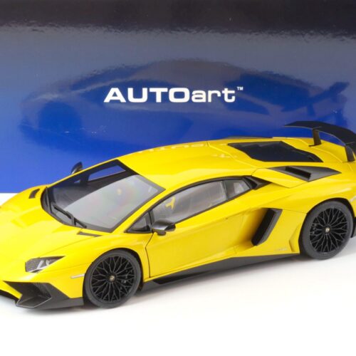 1:18 AUTOart Lamborghini Aventador LP750-4 SV New Giallo Orion/ pearl yellow