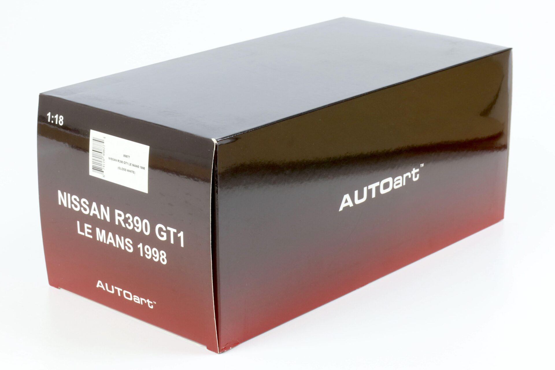 1:18 AUTOart Nissan R390 GT1 Test Car Le Mans 1998 gloss white