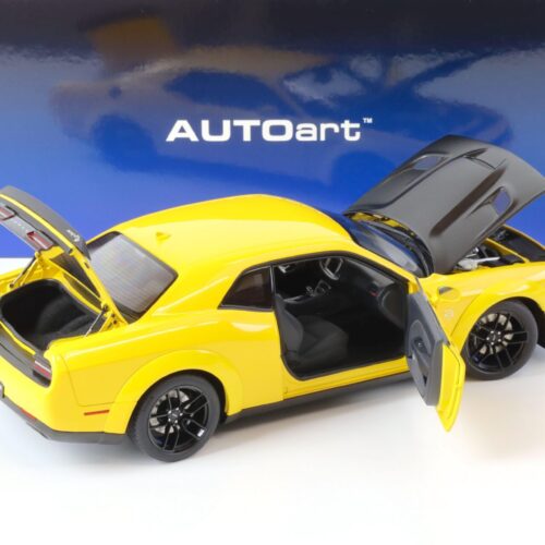 1:18 AUTOart Dodge Challenger SRT HELLCAT Widebody yellow Jacket/ Satin black