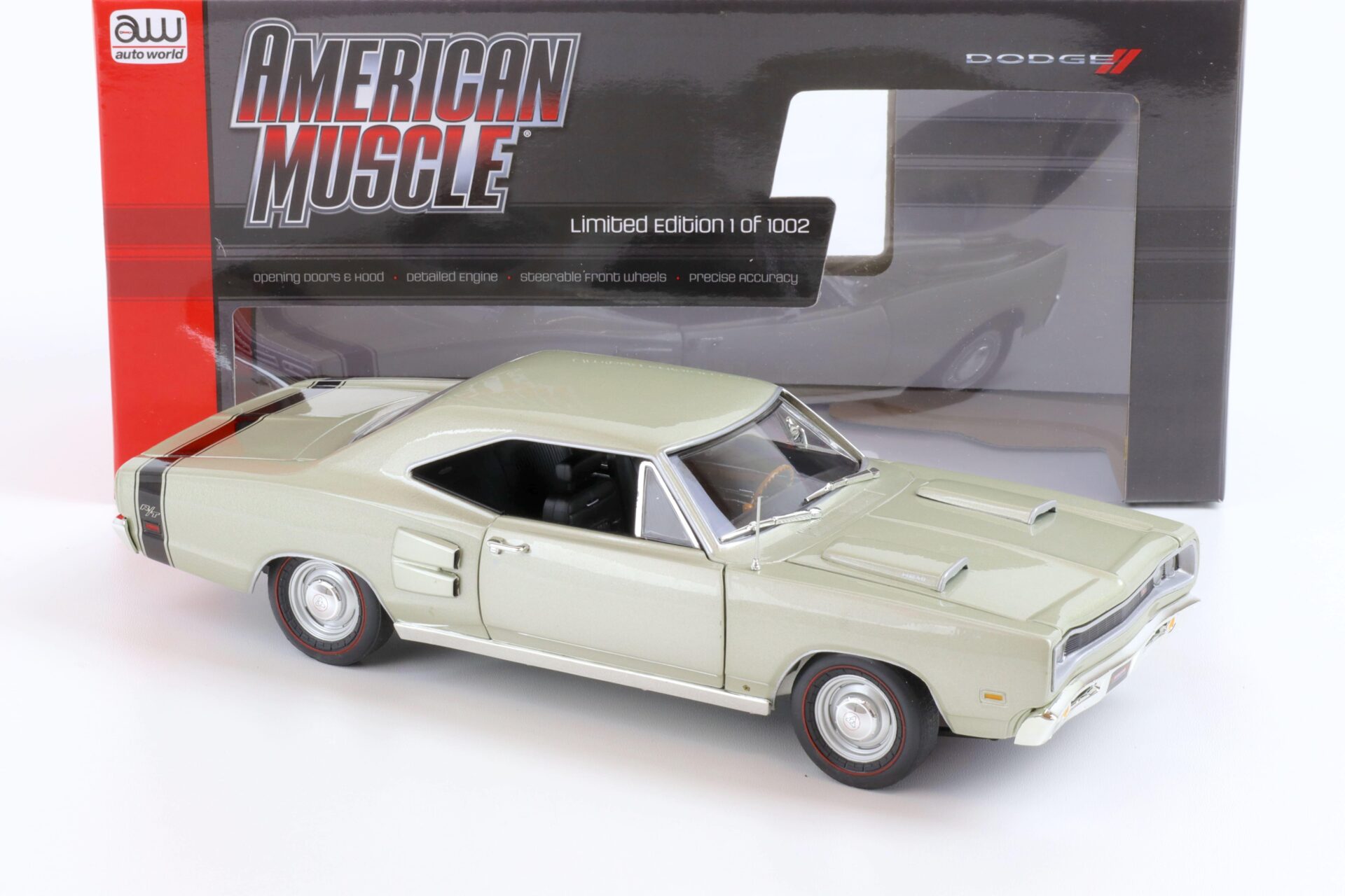 1:18 Auto World 1969 Dodge Coronet R/T Coupe light green metallic