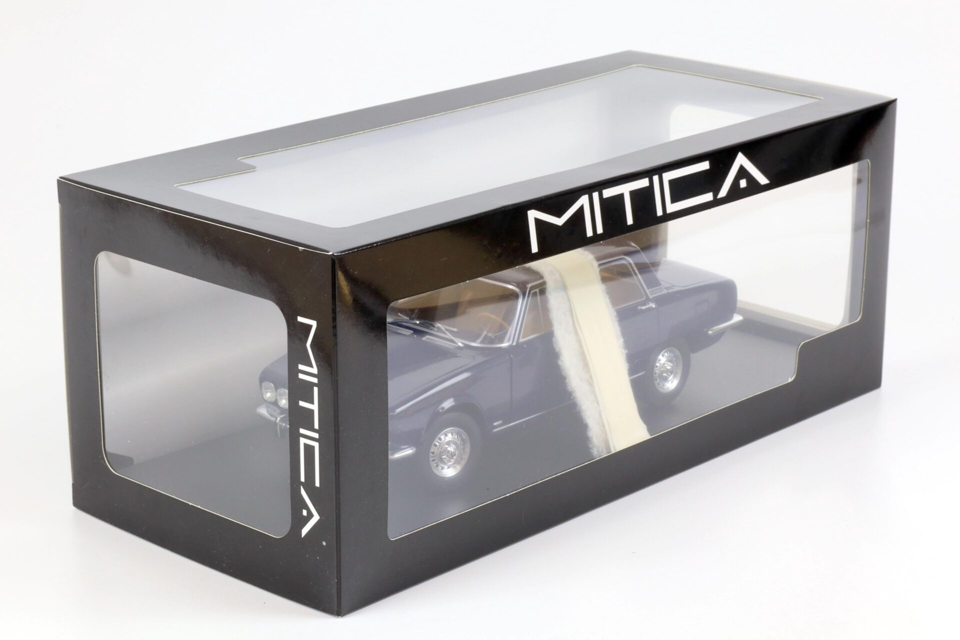 1:18 MITICA 1971 Alfa Romeo 2000 Berlina blue Cobalto 324 with POLIZIA Decals