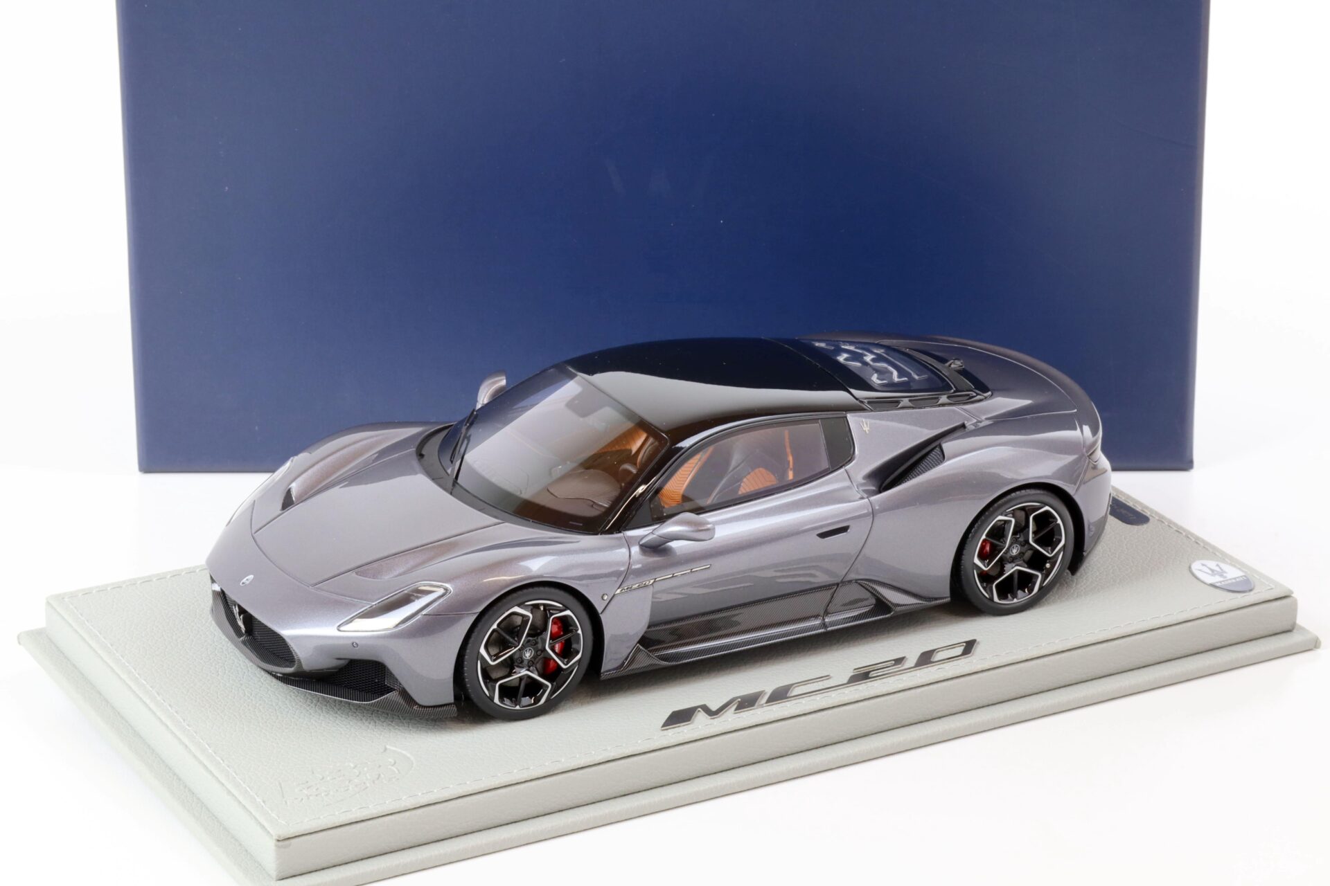 ID 64886 orig.jpg 1:18 BBR Maserati MC20 Grigio Mistero grey 2020 - Limited Edition 60 pcs.