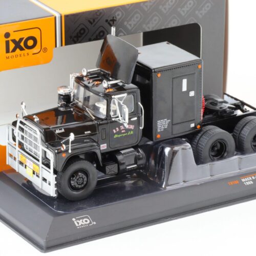 1:43 IXO 1966 Mack R-Series Truck with rear Cabin Movie Convoy black