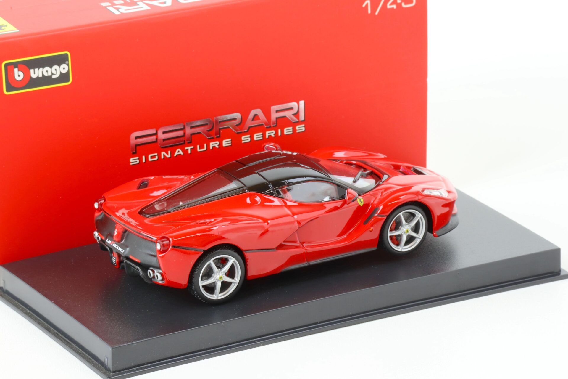1:43 Bburago Signature Ferrari LaFerrari 2013 red
