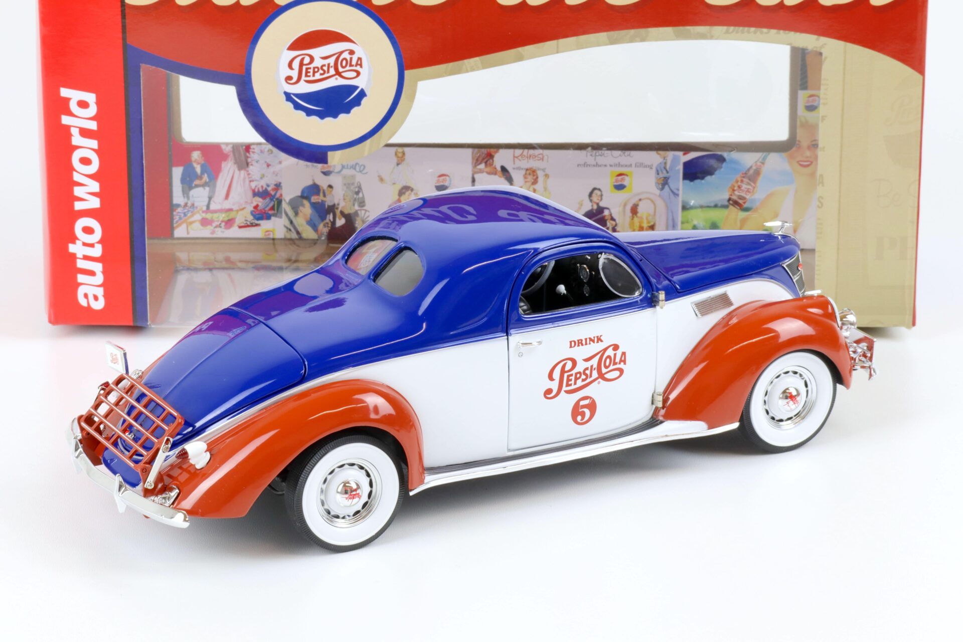 1:18 Auto World 1937 Lincoln Zephyr Pepsi Cola blue/ white/ red