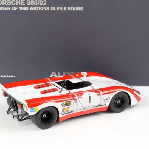 1:18 AUTOart Porsche 908/02 Watkins Glen 1969 Winner Redman Siffert #1