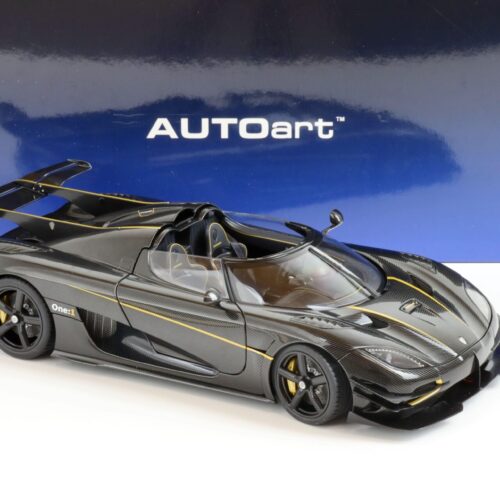 1:18 AUTOart Koenigsegg ONE:1 Clear Carbon Fiber/ gold stripes 2014