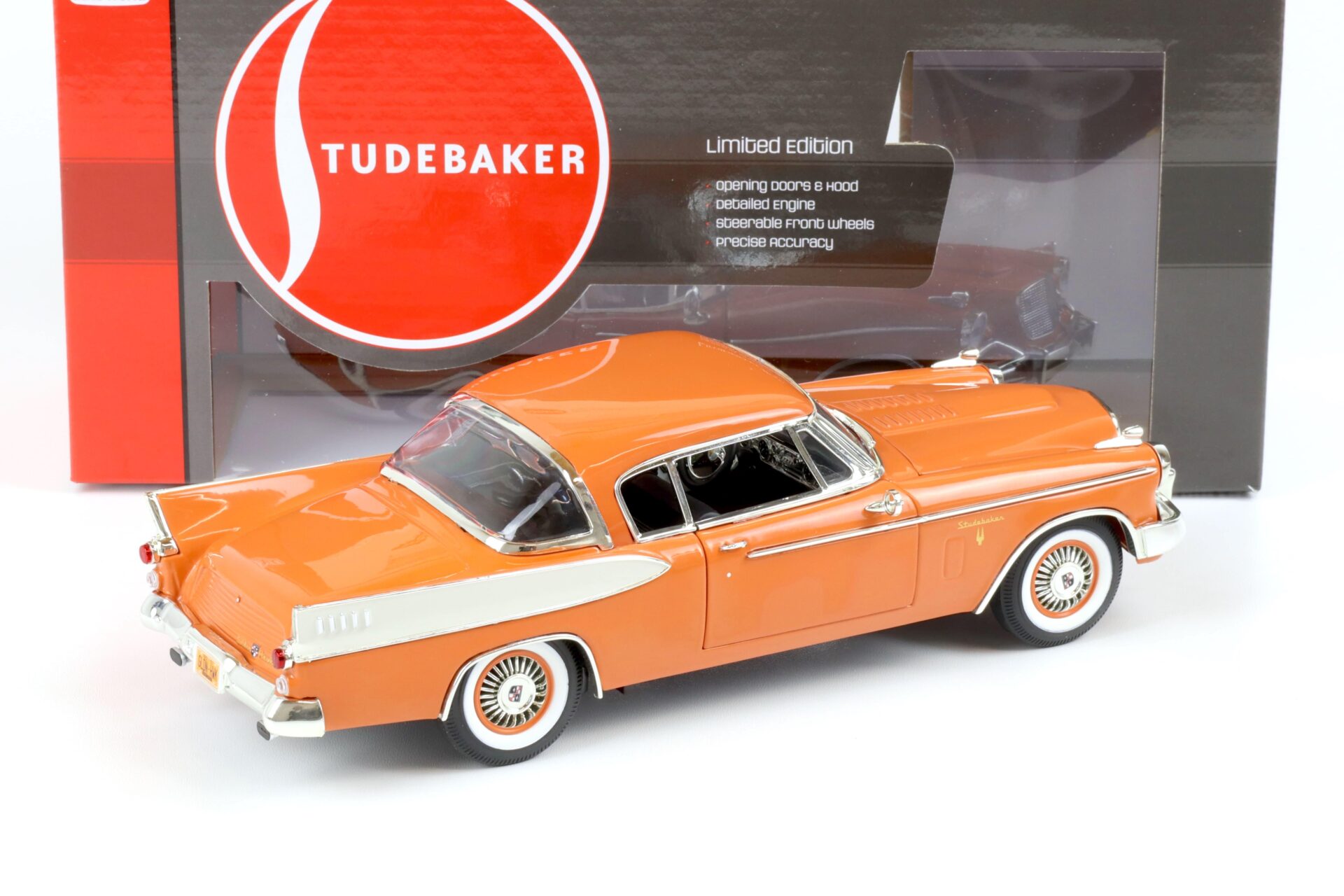 1:18 Auto World 1957 Studebaker Golden Hawk copper tone/ white