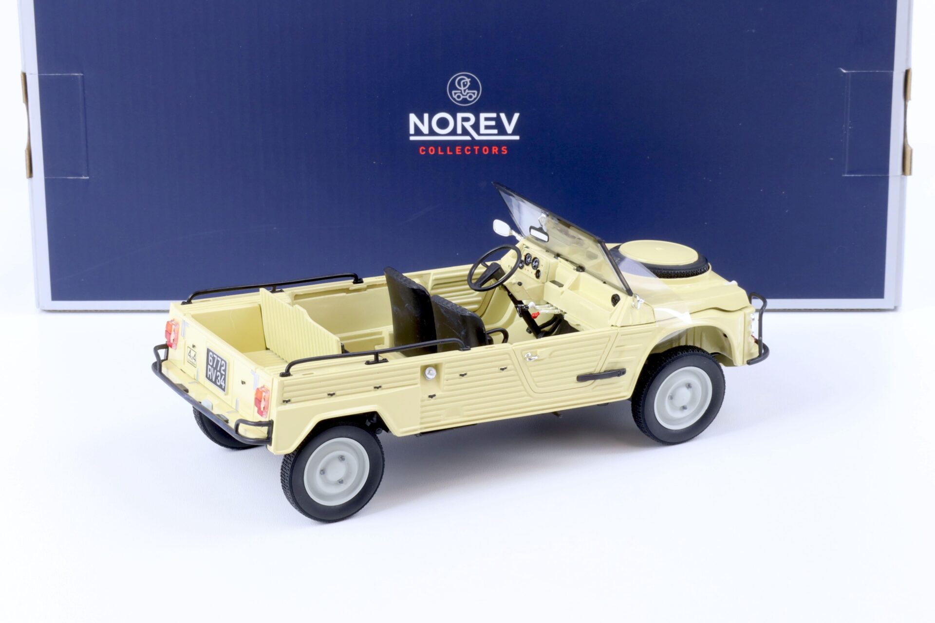 1:18 Norev Citroen Mehari 4X4 Hoggar beige 1979