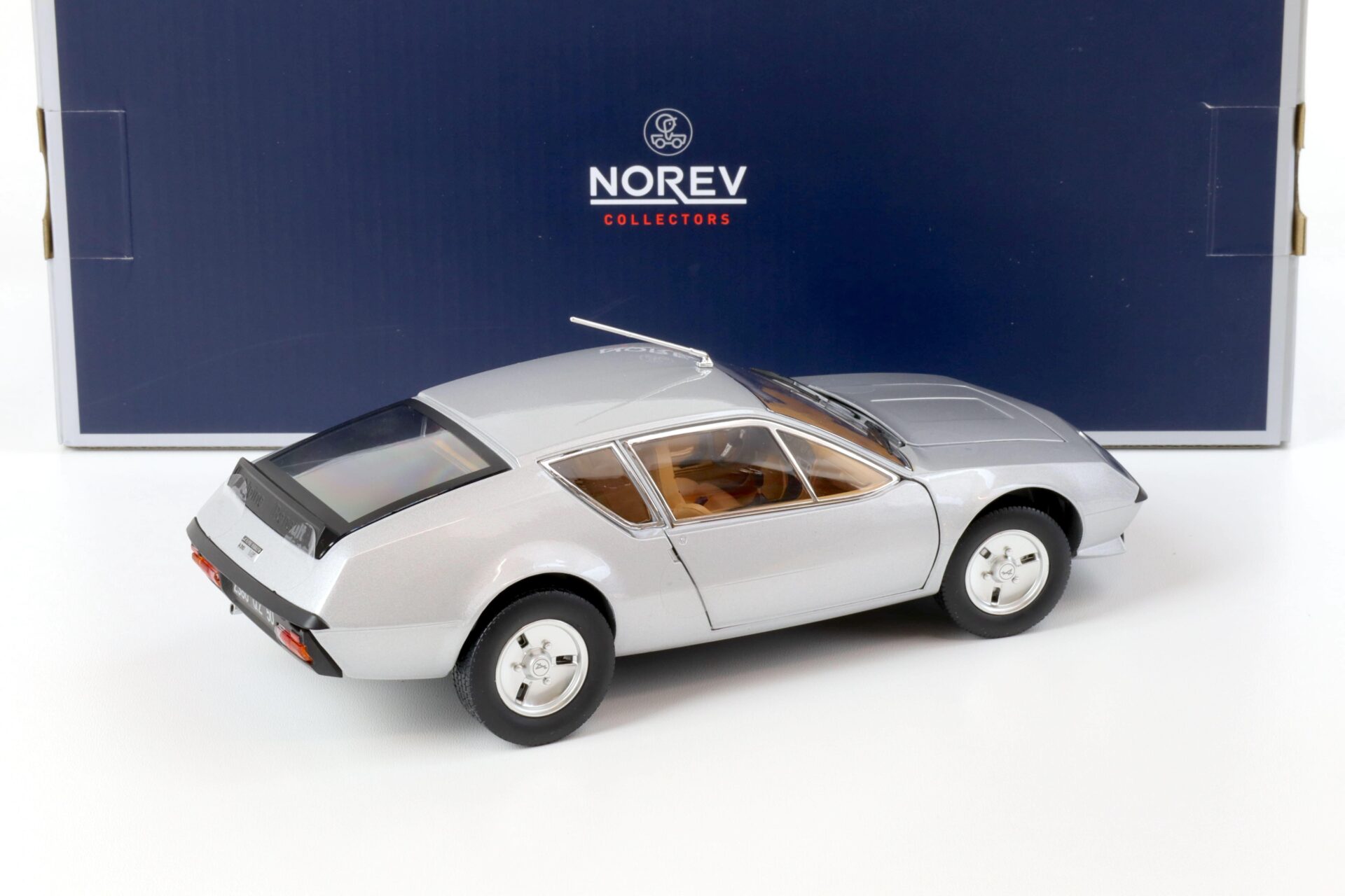 1:18 Norev Renault Alpine A310 V6 Coupe 1979 silver metallic