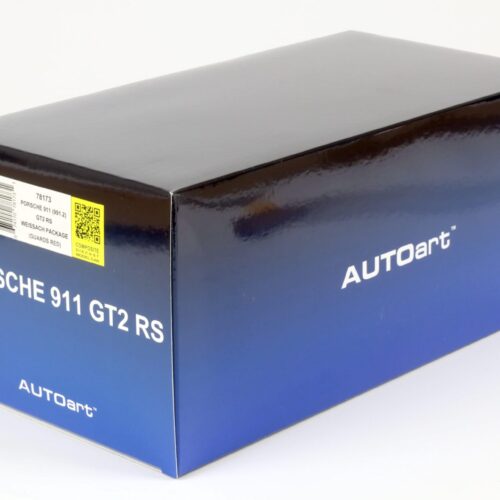 1:18 AUTOart Porsche 911 (991.2) GT2 RS 2017 Weissach Package Guards red 78173