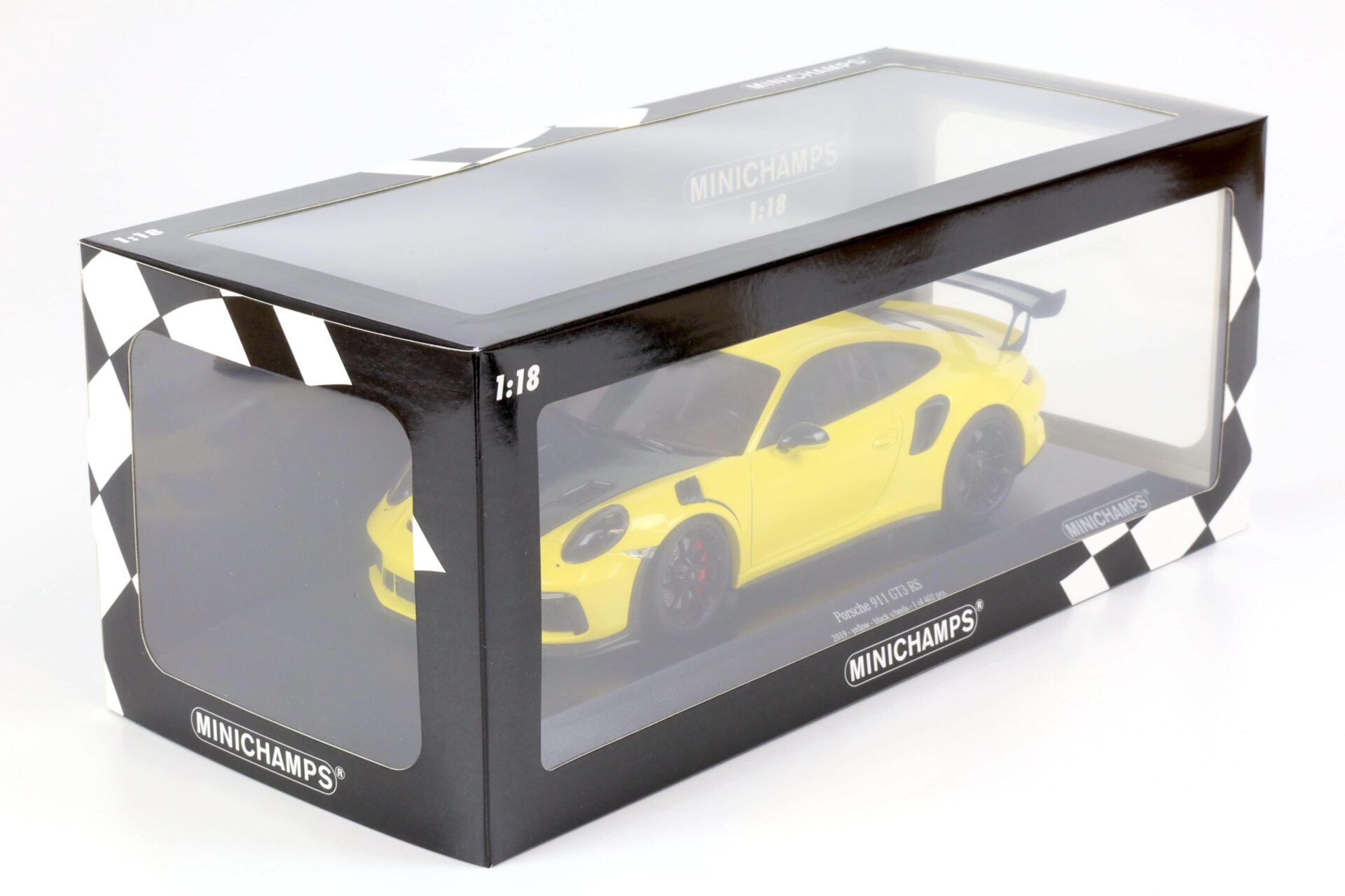 1:18 Minichamps Porsche 911 (991.2) GT3 RS Weissach Package yellow/ black wheel