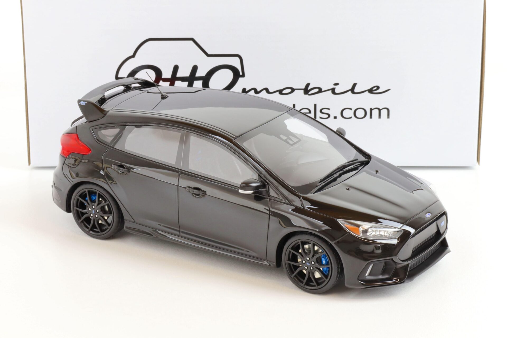 1:18 OTTO mobile OT950 Ford Focus RS MKIII black 2018