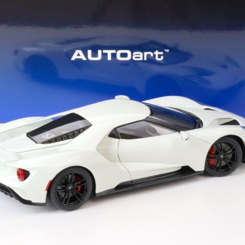 1:18 AUTOart Ford GT 2017 Frozen white 72941 - Image 3