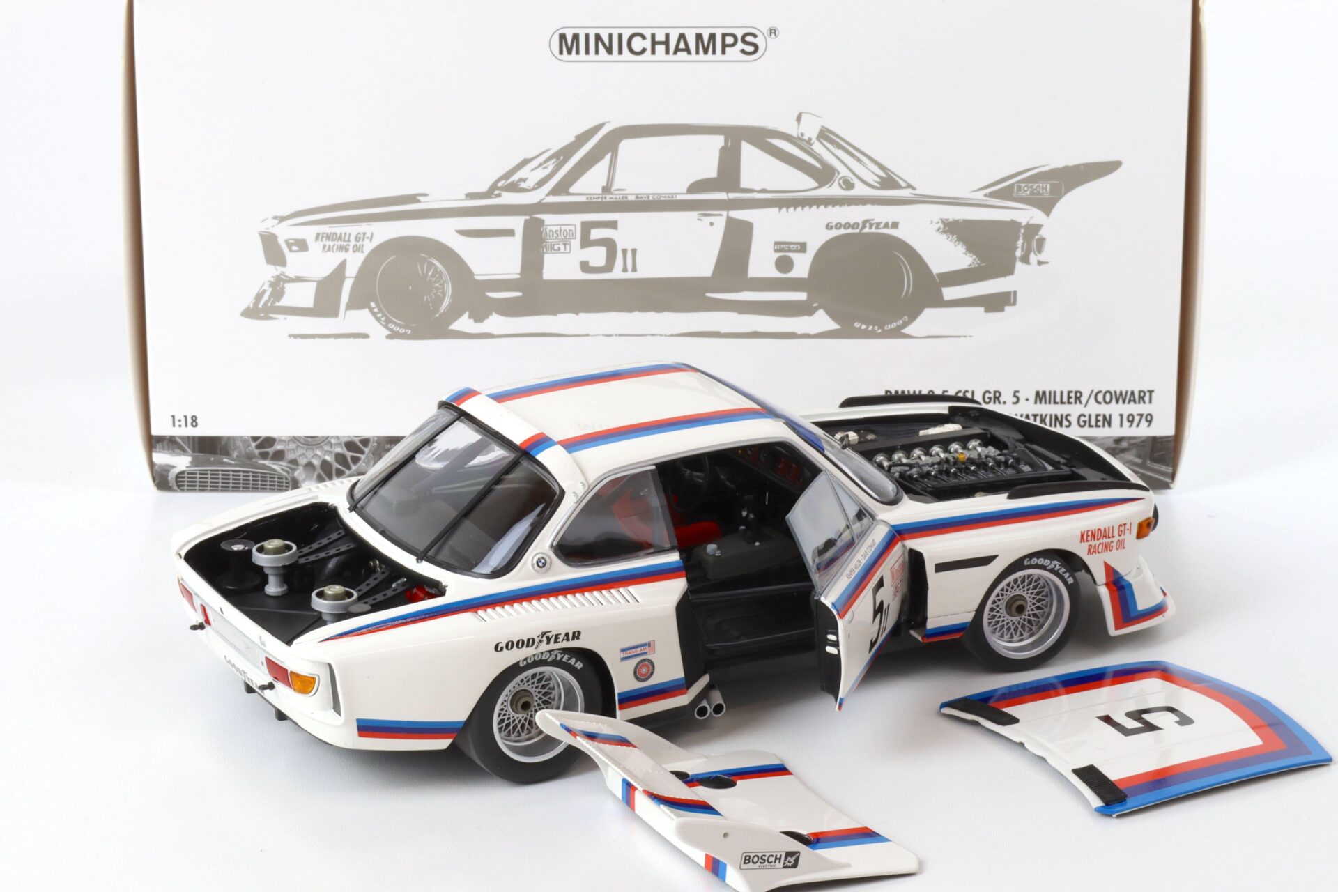 1:18 Minichamps 1979 BMW 3.5 CSL Gr.5 Miller/ Cowart 6h Watkins Glen